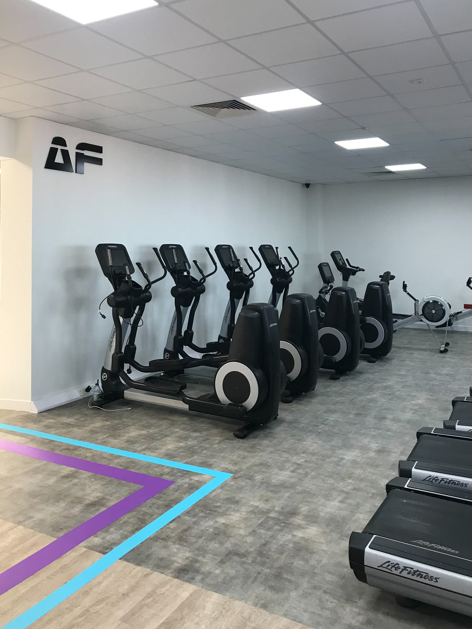 AM4 Contracts Limited - Shopfitting & Refurbishment
