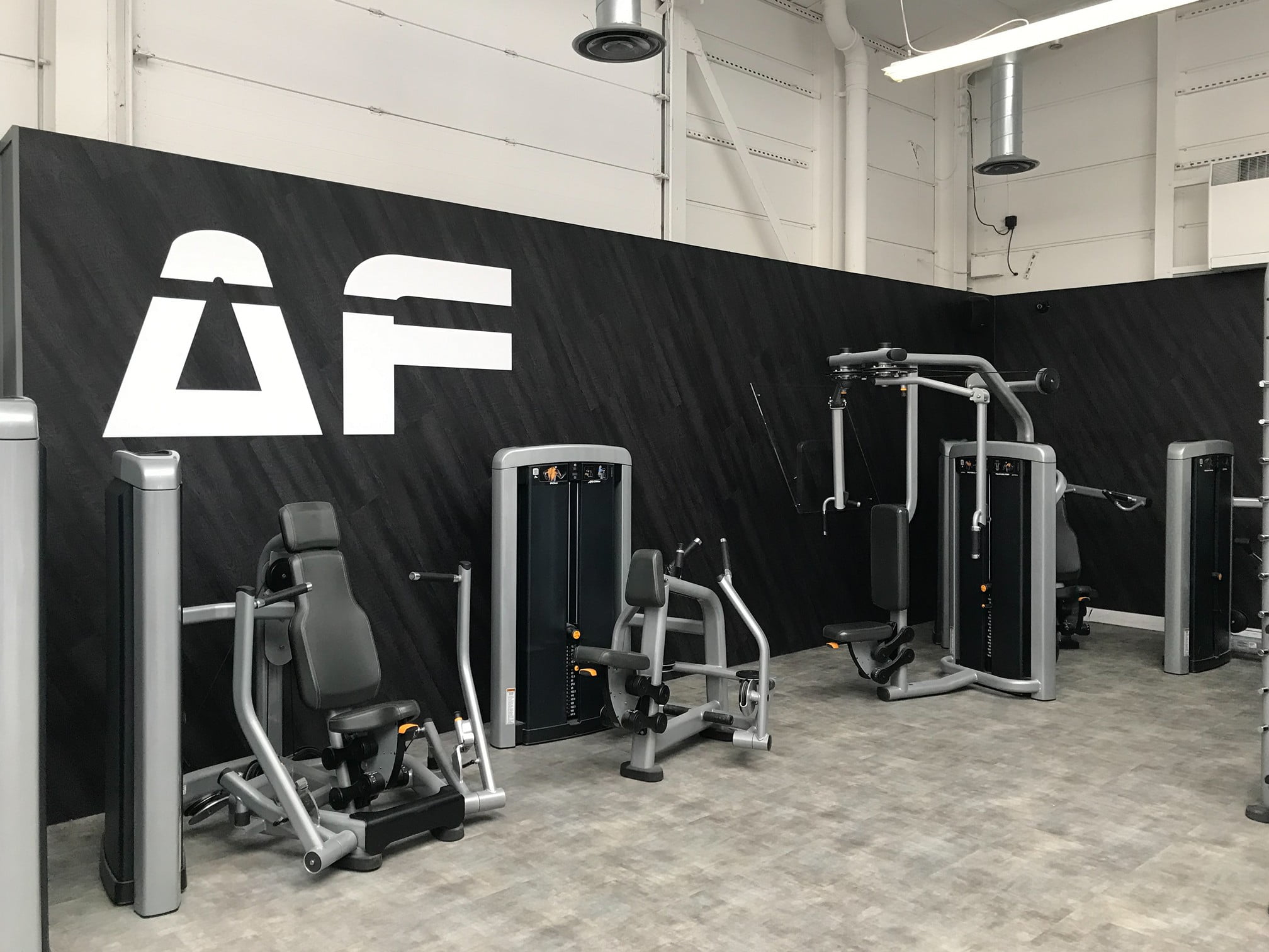 AM4 Contracts Limited - Shopfitting & Refurbishment